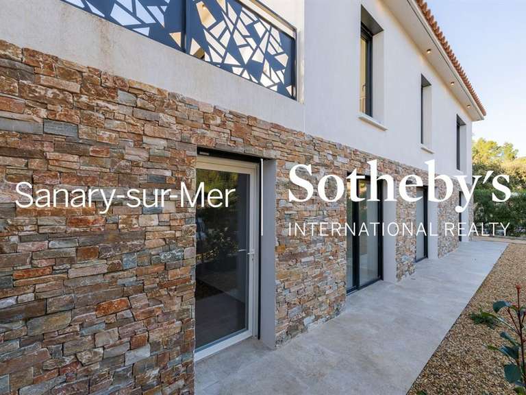 Maison Sanary-sur-Mer - 5 chambres - 234m²