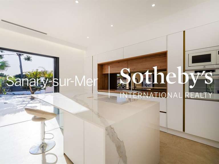 Maison Sanary-sur-Mer - 5 chambres - 234m²