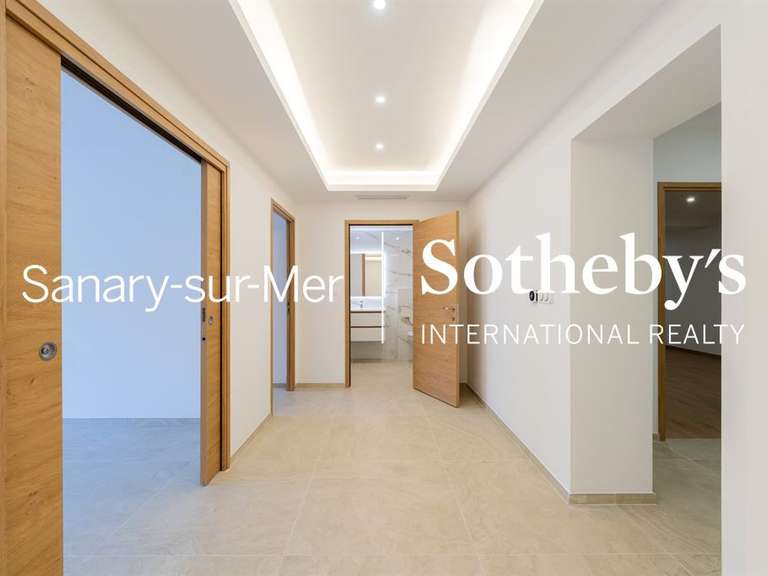 House Sanary-sur-Mer - 5 bedrooms - 234m²