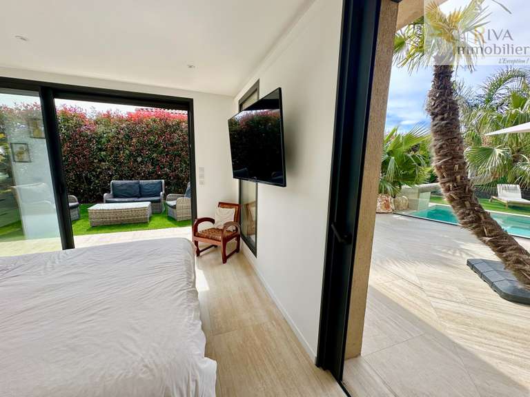 Maison Sanary-sur-Mer - 4 chambres - 184m²