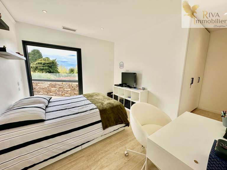 Maison Sanary-sur-Mer - 4 chambres - 184m²