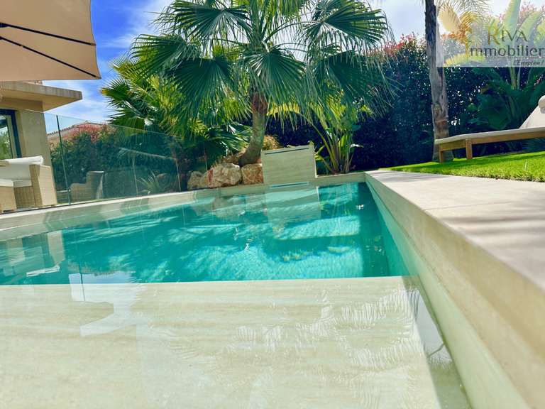 Maison Sanary-sur-Mer - 4 chambres - 184m²