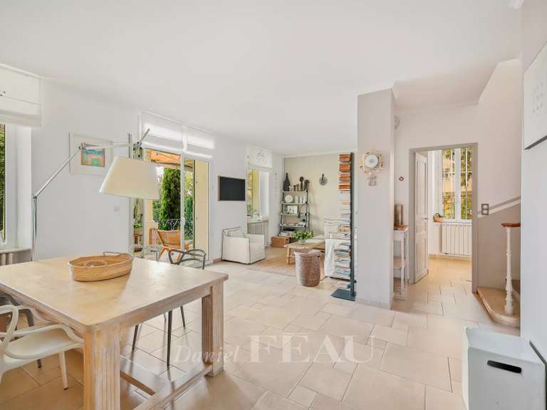 Maison Sanary-sur-Mer - 4 chambres - 129m²