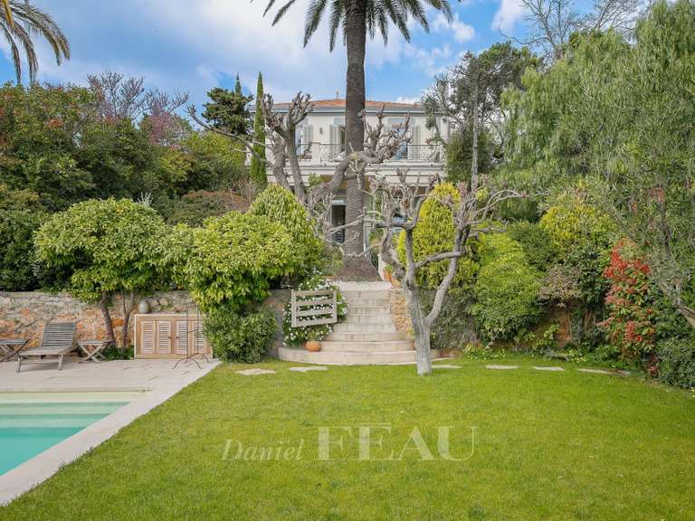 Maison Sanary-sur-Mer - 4 chambres - 129m²