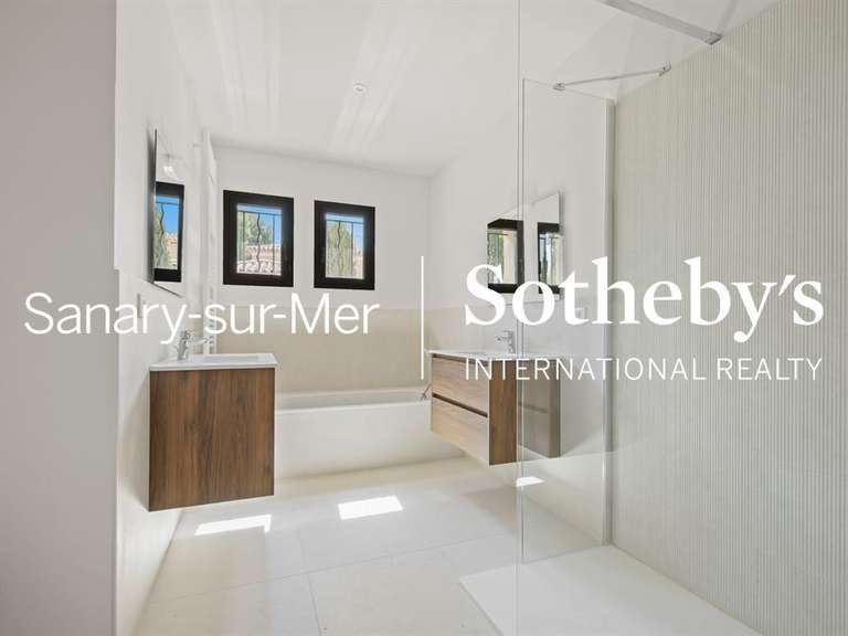 House with Sea view Sanary-sur-Mer - 4 bedrooms - 180m²