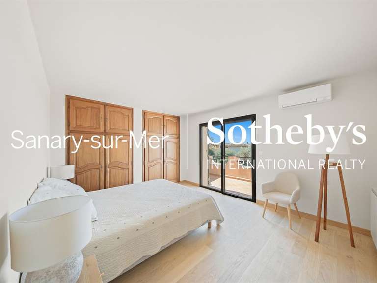 House with Sea view Sanary-sur-Mer - 4 bedrooms - 180m²