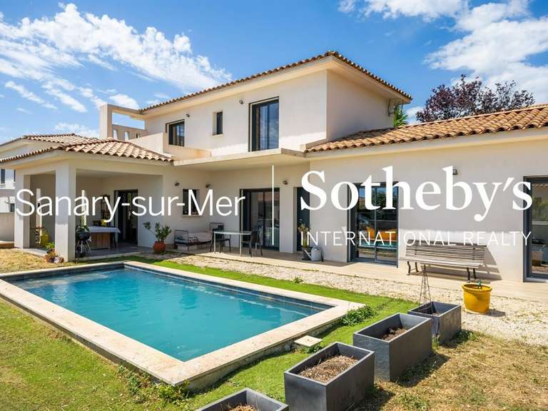 Maison Sanary-sur-Mer - 3 chambres - 132m²
