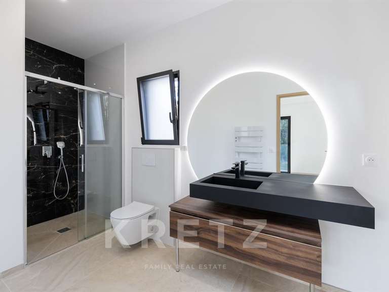 Maison Sanary-sur-Mer - 4 chambres - 202m²