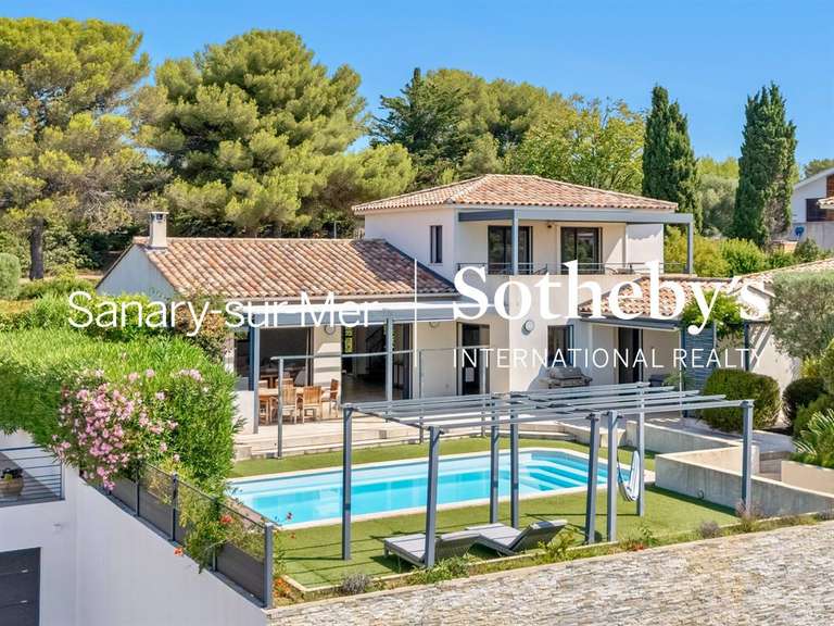 Maison Sanary-sur-Mer - 3 chambres - 172m²