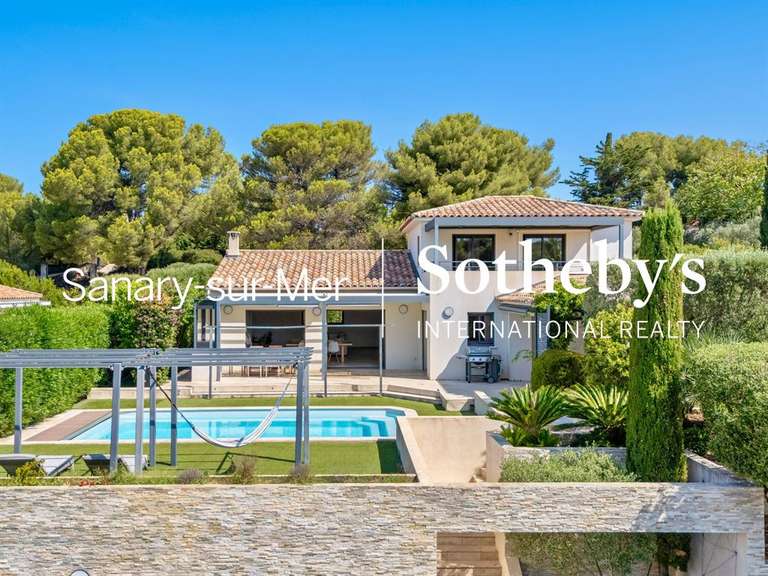 Maison Sanary-sur-Mer - 3 chambres - 172m²