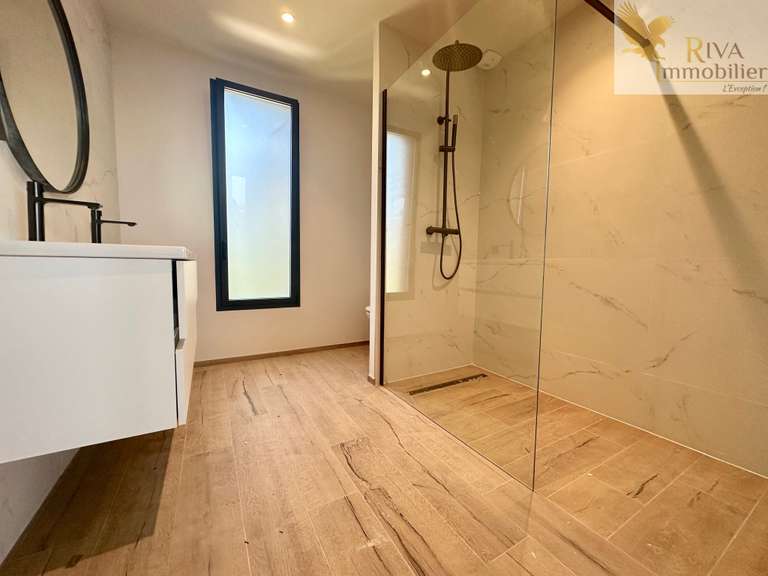 Villa with Sea view Sanary-sur-Mer - 4 bedrooms - 190m²