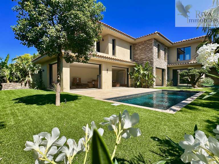 Villa with Sea view Sanary-sur-Mer - 4 bedrooms - 190m²