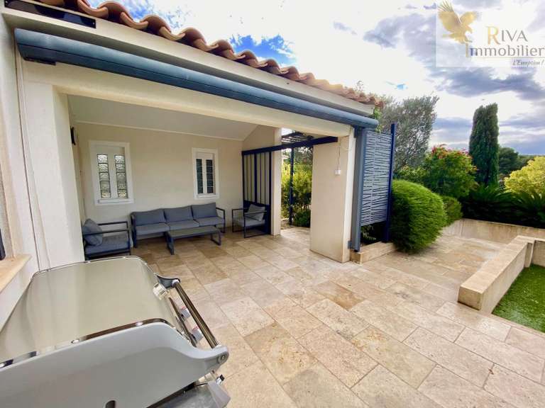 Villa Sanary-sur-Mer - 3 bedrooms - 184m²