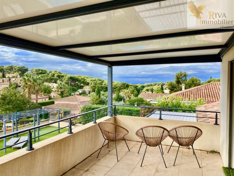 Villa Sanary-sur-Mer - 3 bedrooms - 184m²