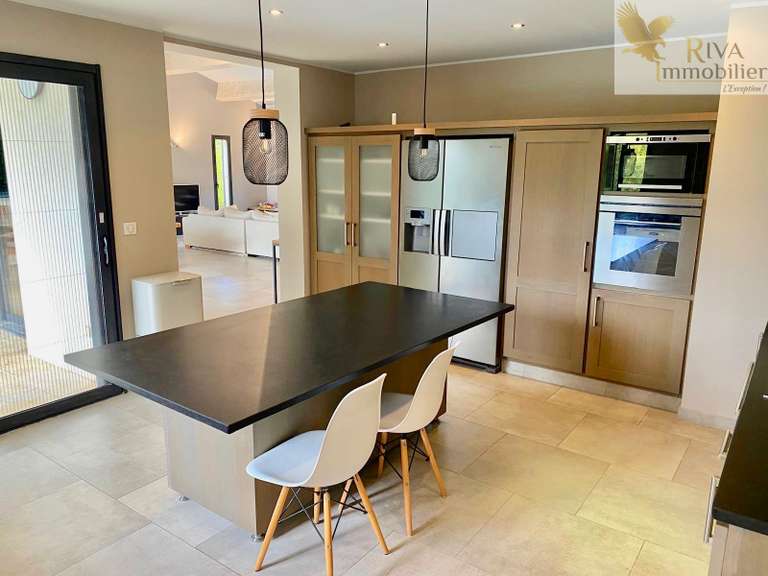 Villa Sanary-sur-Mer - 3 bedrooms - 184m²