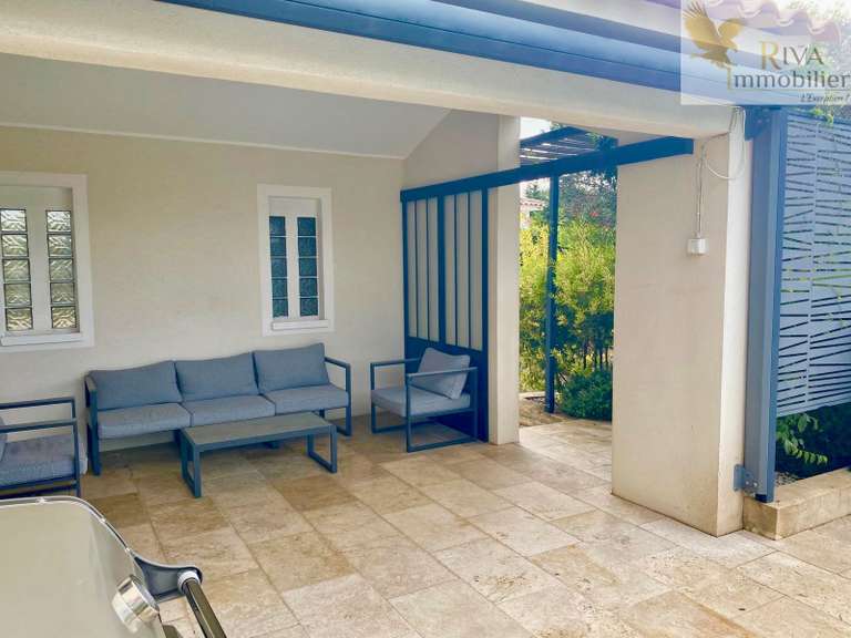 Villa Sanary-sur-Mer - 3 bedrooms - 184m²