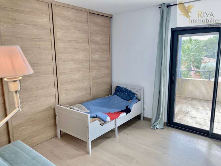 Villa Sanary-sur-Mer - 3 bedrooms - 184m²