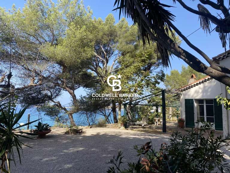 Villa with Sea view Sanary-sur-Mer - 5 bedrooms - 237m²