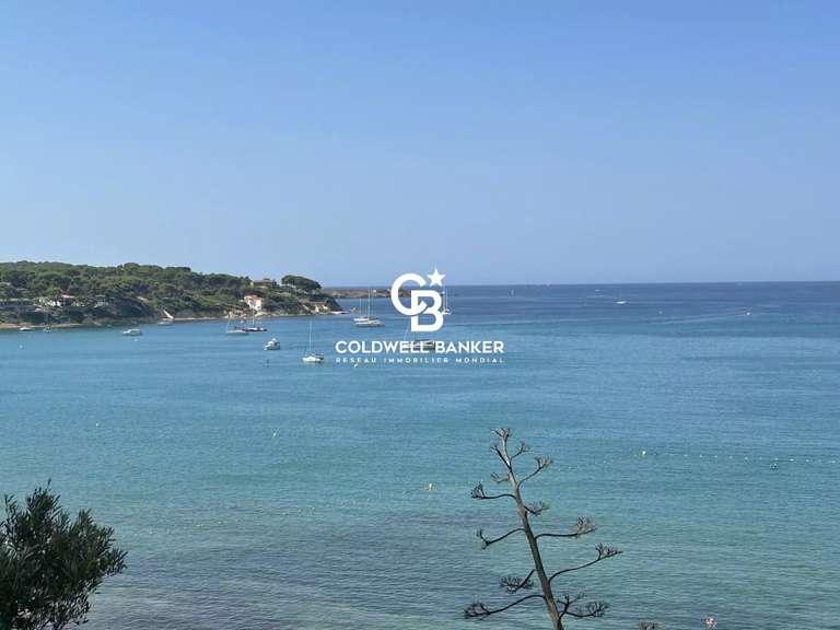 Villa with Sea view Sanary-sur-Mer - 5 bedrooms - 237m²