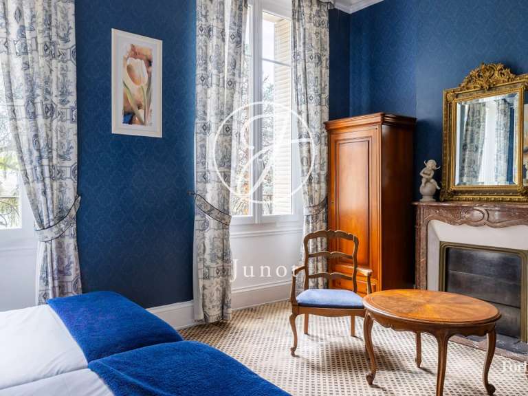 Hôtel particulier Sancoins - 14 chambres - 844m²