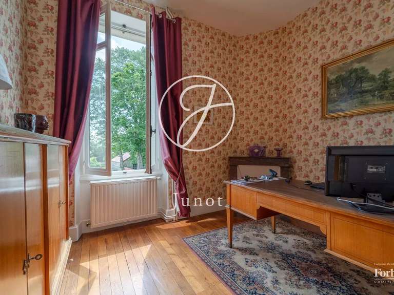 Maison Sancoins - 8 chambres - 459m²