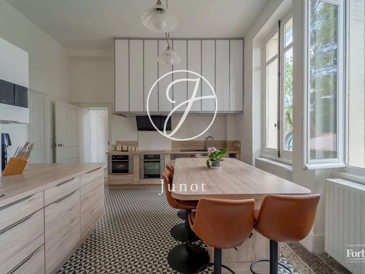 Maison Sancoins