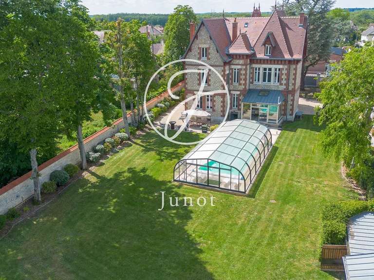 Maison Sancoins - 8 chambres - 459m²