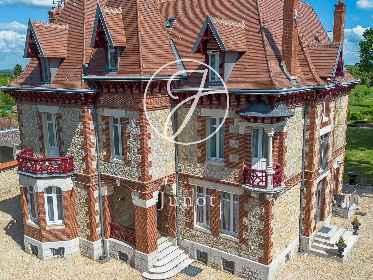 Maison Sancoins