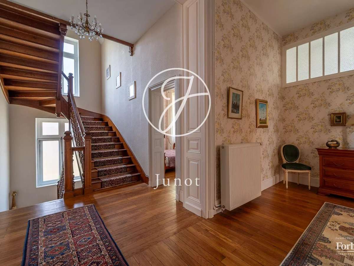 Maison Sancoins