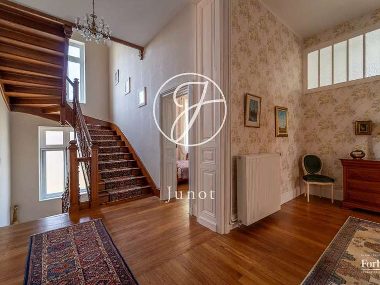 Maison Sancoins - 8 chambres - 459m²