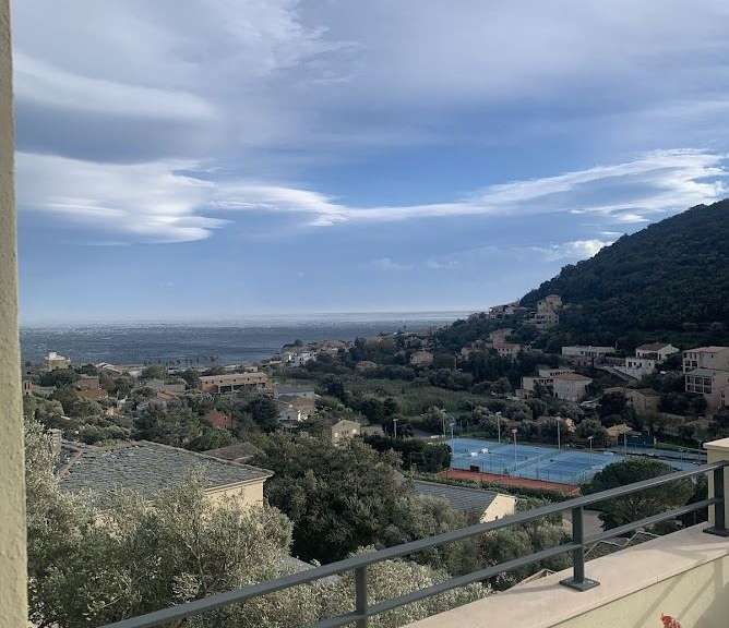 Maison Santa-Maria-di-Lota - 4 chambres - 175m²