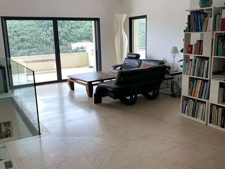 Maison Santa-Maria-di-Lota - 4 chambres - 175m²
