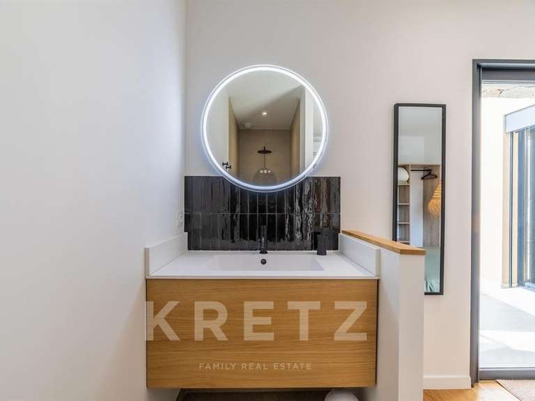 Maison Santa-Maria-di-Lota - 4 chambres - 200m²