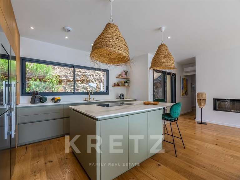 Maison Santa-Maria-di-Lota - 4 chambres - 200m²