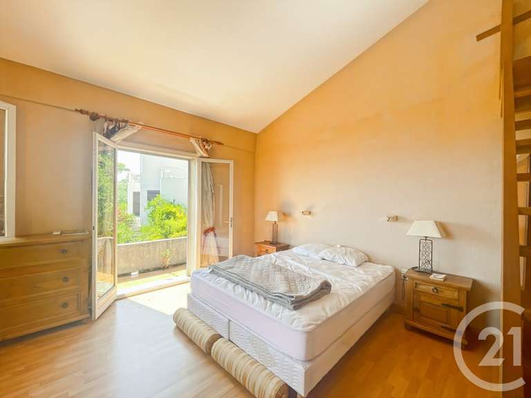 Maison Santa-Maria-di-Lota - 4 chambres - 344m²