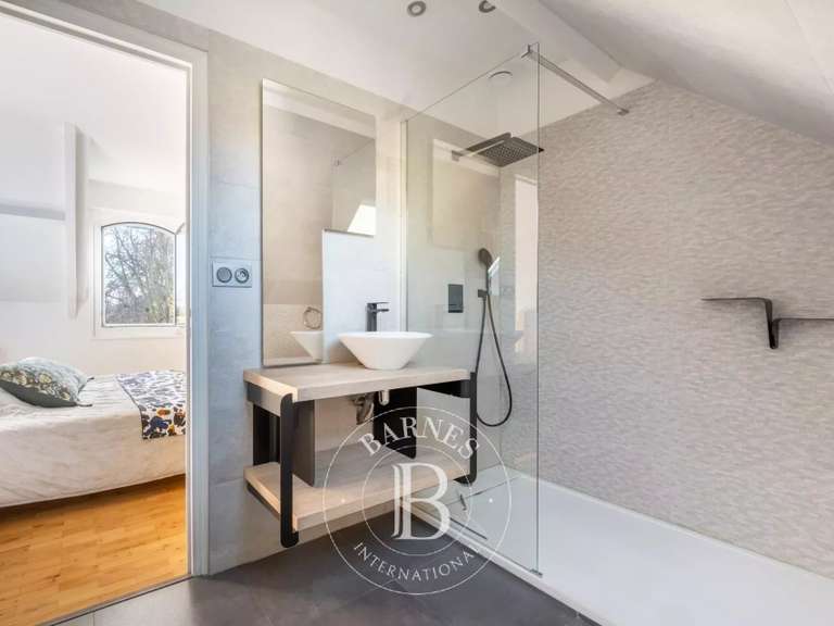 Maison Santeny - 4 chambres - 298m²