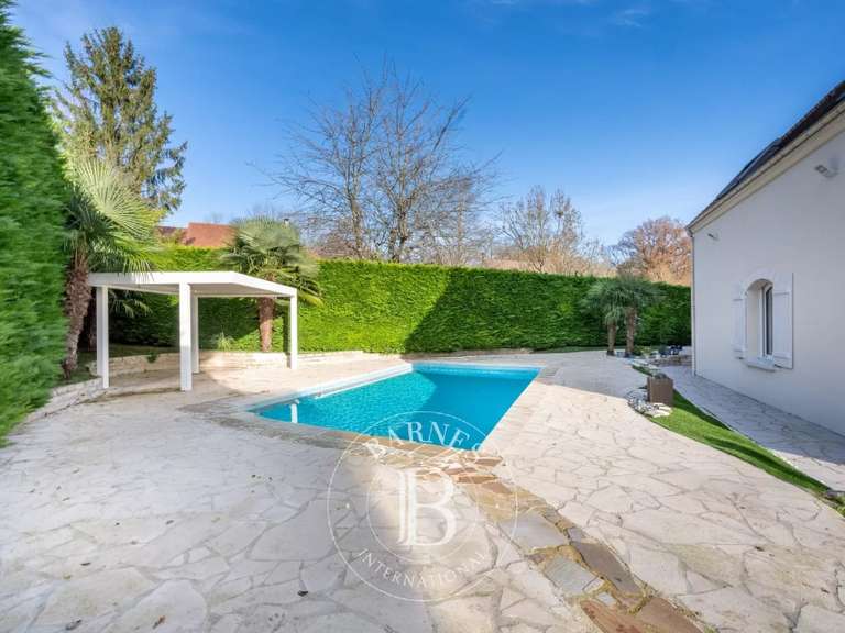 Maison Santeny - 4 chambres - 298m²