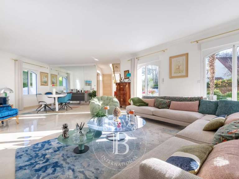 Maison Santeny - 4 chambres - 298m²