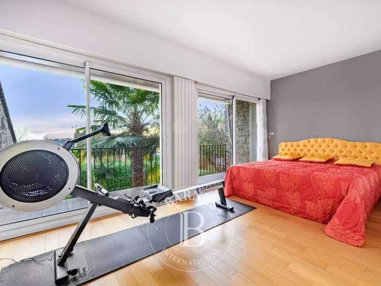 Maison Santeny - 6 chambres - 248m²