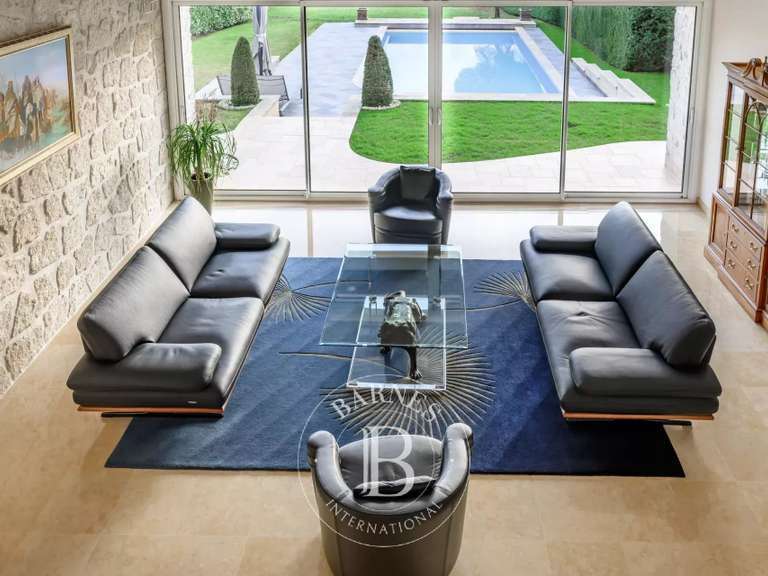 Maison Santeny - 6 chambres - 248m²