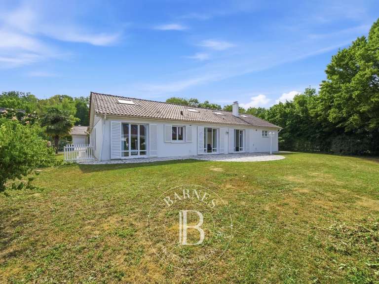 Maison Santeny - 6 chambres - 211m²