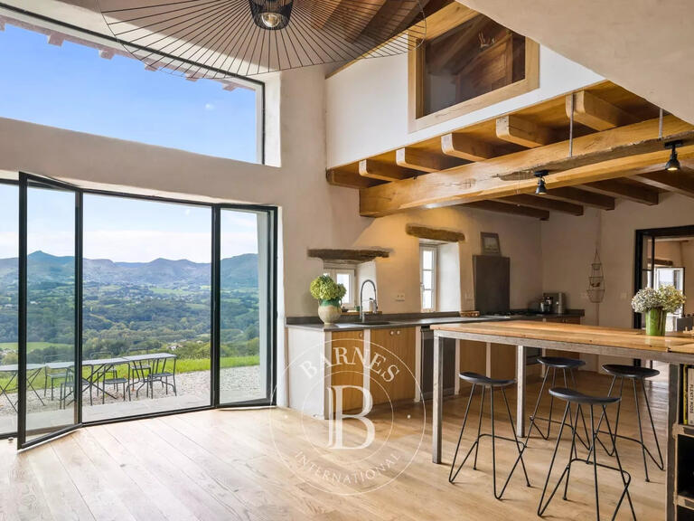 House Sare - 6 bedrooms