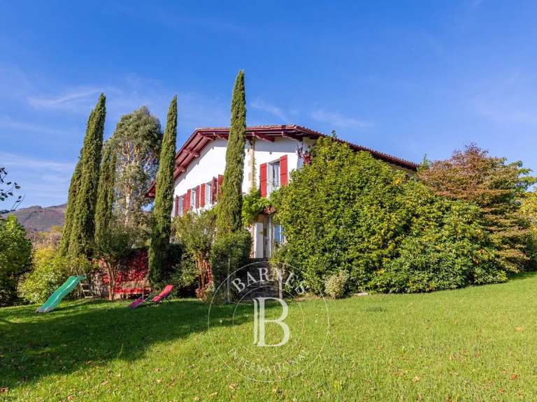 House Sare - 7 bedrooms - 500m²