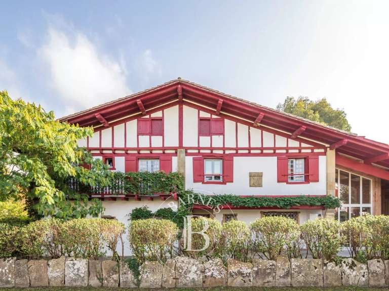 House Sare - 7 bedrooms - 500m²