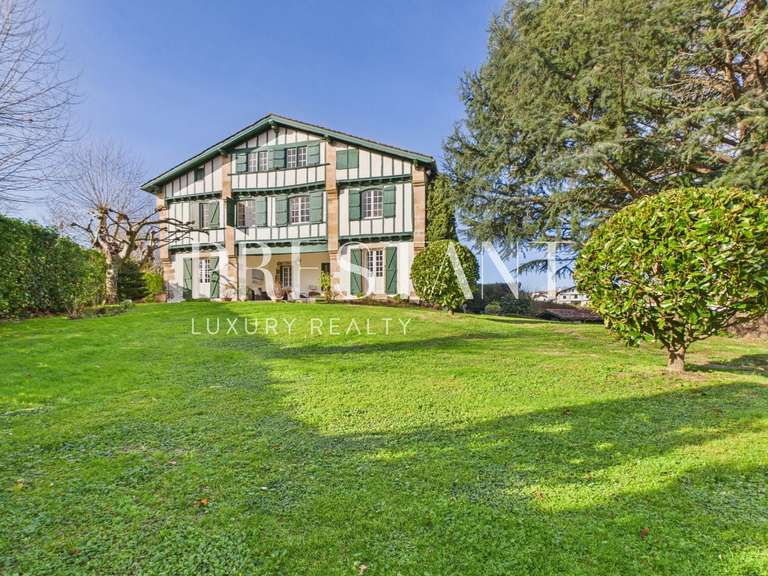 Maison Sare - 8 chambres - 650m²