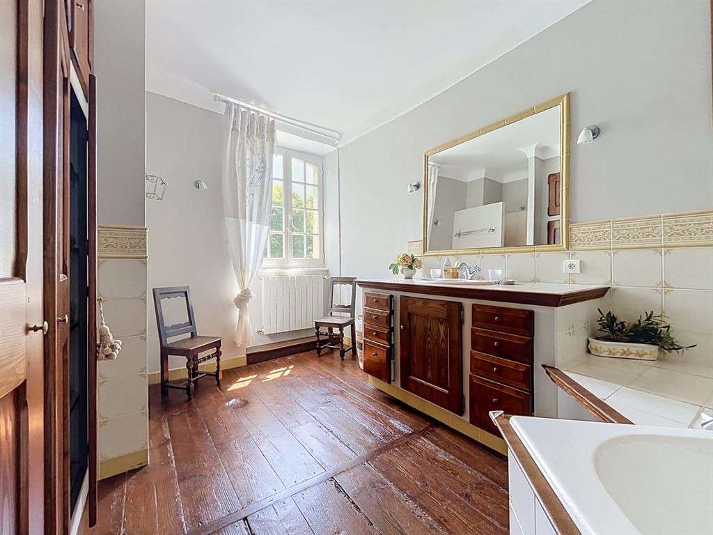 Maison Sare