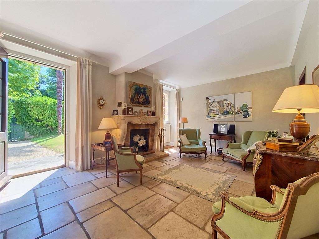 Maison Sare