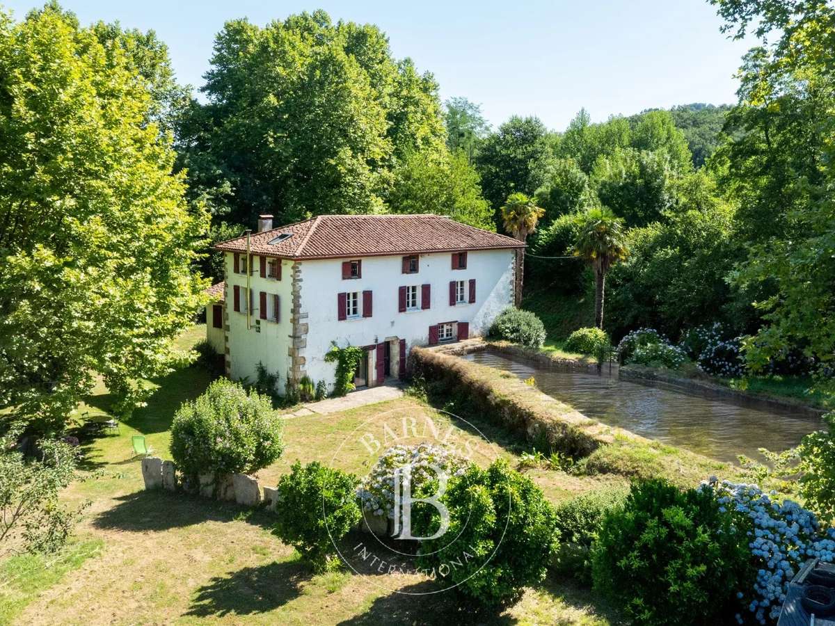 Maison Sare