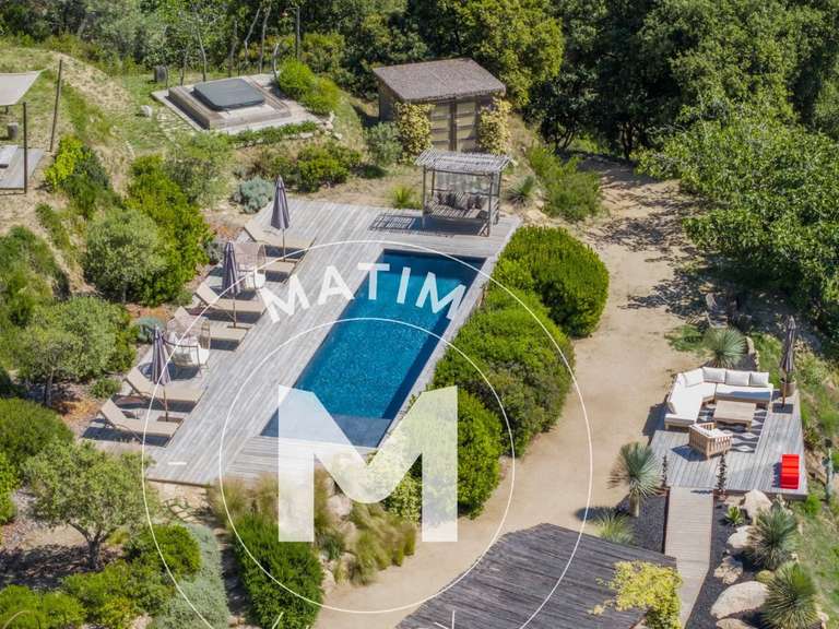 Propriété Sari-d'Orcino - 5 chambres - 318m²