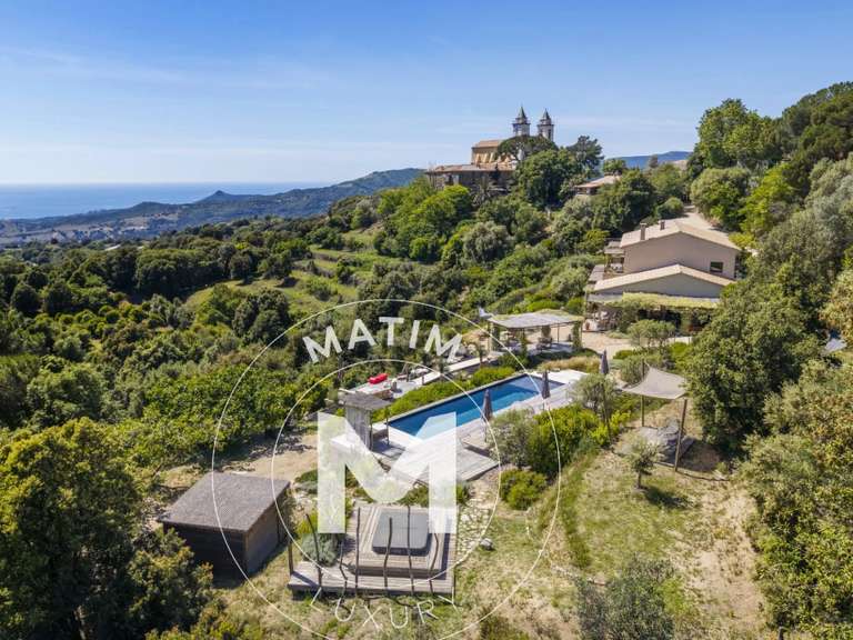 Propriété Sari-d'Orcino - 5 chambres - 318m²